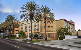 Desert Palms And Suites Anaheim